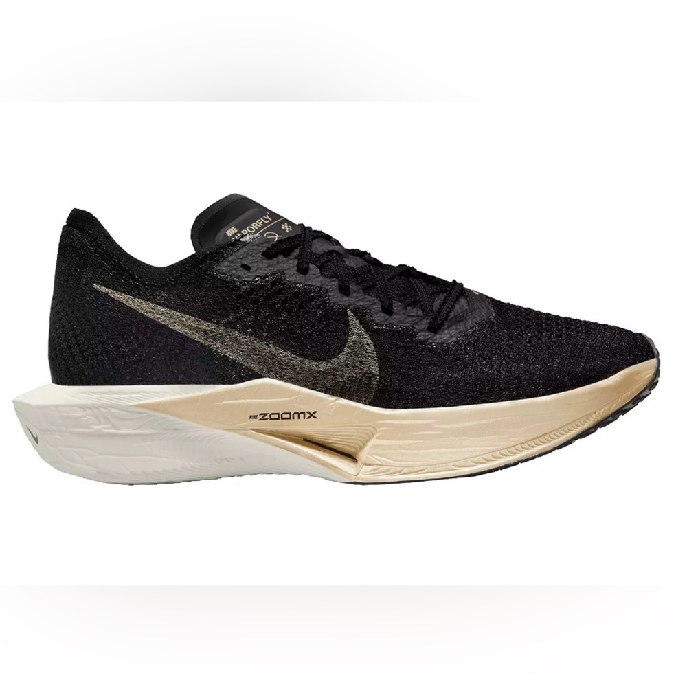 Nike Black and Gold Athletic Shoes with Sleek Design